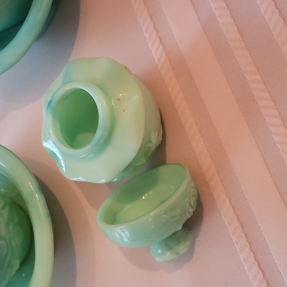 Vintage Avon Jadeite - Picture 2 of 2